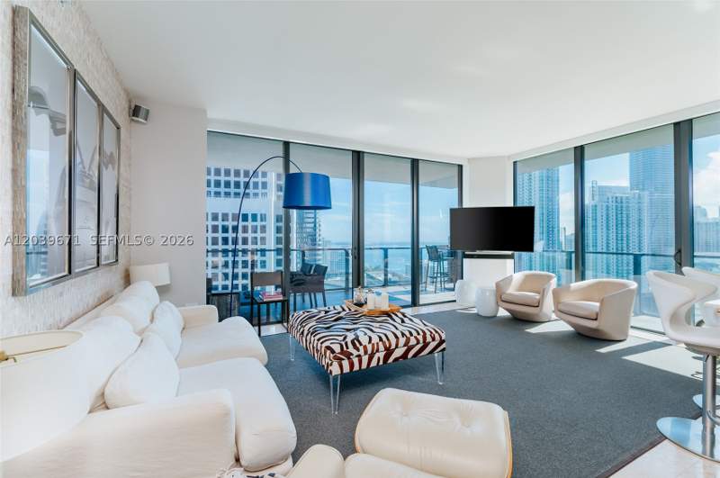 2 bedroom Condominium at 68 SE 6th St 2601, Reach Condo, Miami — photo 2