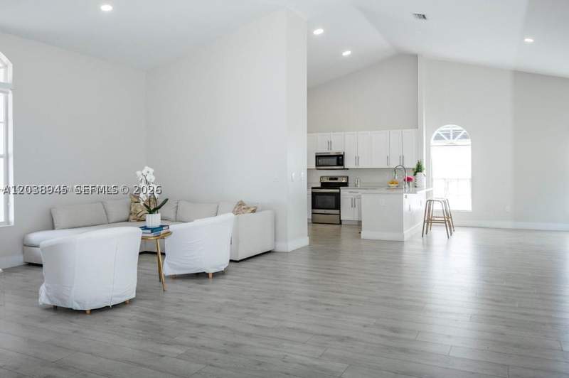 3 bedroom SingleFamilyResidence at 8325 NW 161st Ter, Graham West, Miami Lakes — photo 2