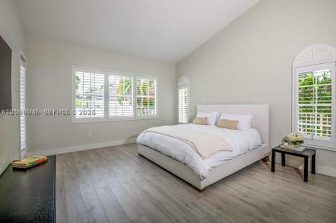 8325 NW 161st Ter, Miami Lakes FL - photo 6 of 11