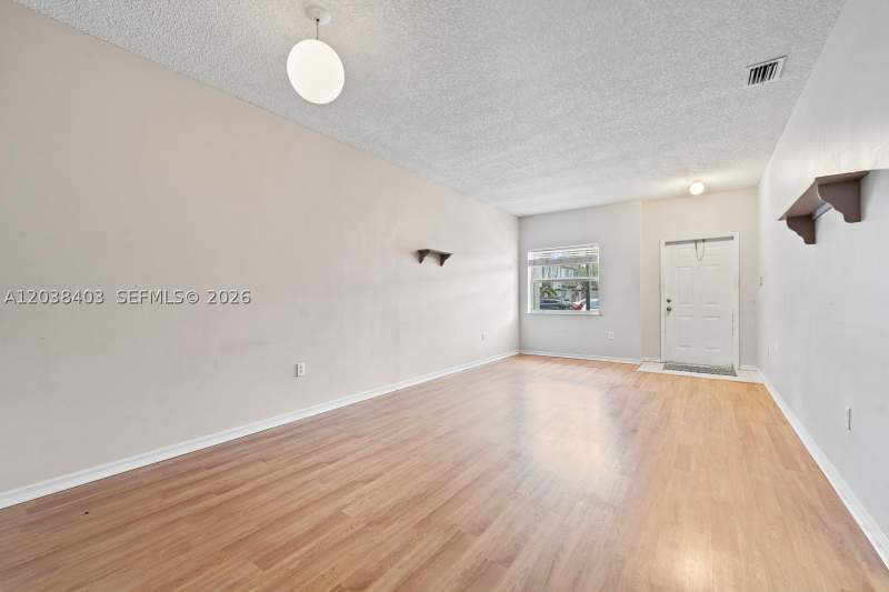 4 bedroom Townhouse at 2222 SE 24th Pl 2222, Towngate Condo Five, Homestead — photo 5