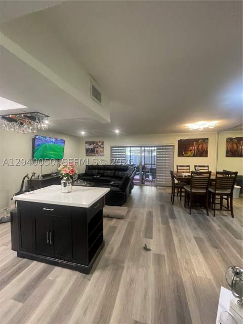 6945 W 2nd Way, Hialeah FL - photo 11 of 25