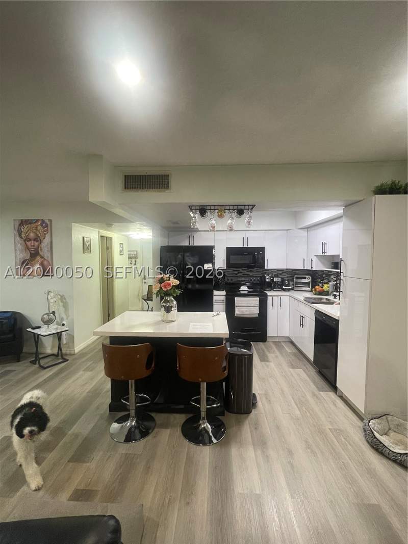2 bedroom Townhouse at 6945 W 2nd Way, 2ND ADDN TO PALM SPRINGS, Hialeah — photo 4