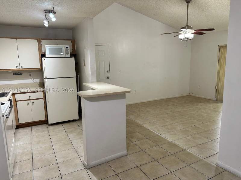 2 bedroom Condominium at 7200 NW 179th St 311, Villa Bellini Condo, Hialeah — photo 4