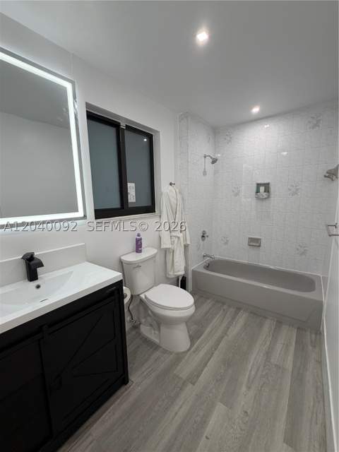 854 NW 132nd Ct, Miami FL - photo 16 of 37