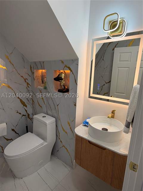 854 NW 132nd Ct, Miami FL - photo 6 of 37