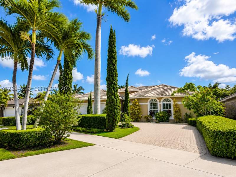 4 bedroom SingleFamilyResidence at 14856 SW 179th St, Kendall Family Estates Ph, Miami — photo 2