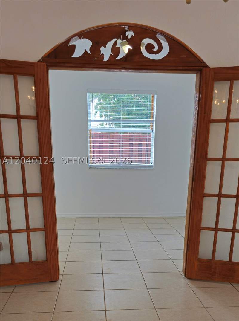 4 bedroom Townhouse at 2410 SW 153rd Pass, A B At Tamiami Trail Phas, Miami — photo 4