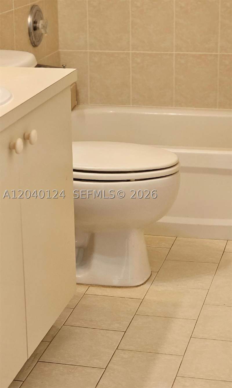 4 bedroom Townhouse at 2410 SW 153rd Pass, A B At Tamiami Trail Phas, Miami — photo 5