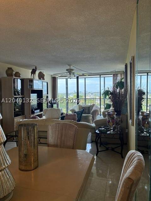 2500 NE 135th St C611, North Miami FL - photo 8 of 46