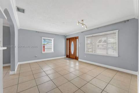 920 NW 35th Ave, Miami FL - photo 11 of 40