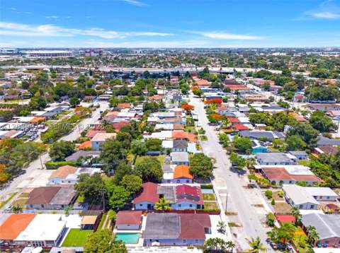 920 NW 35th Ave, Miami FL - photo 7 of 40