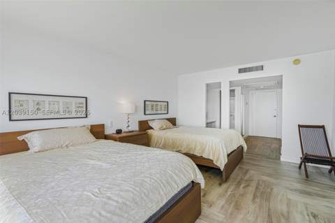 11111 Biscayne Blvd 8C, Miami FL - photo 19 of 36