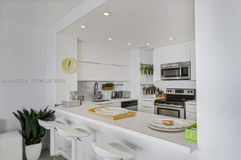 11111 Biscayne Blvd 8C, Miami FL - photo 6 of 36