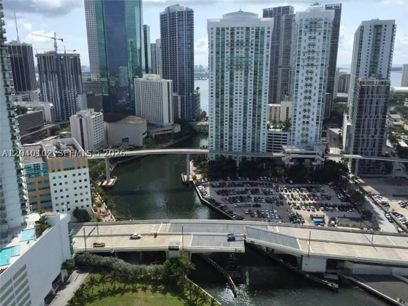 2 bedroom Condominium at 92 SW 3 Street 3311, Mint Condominium, Miami — photo 2