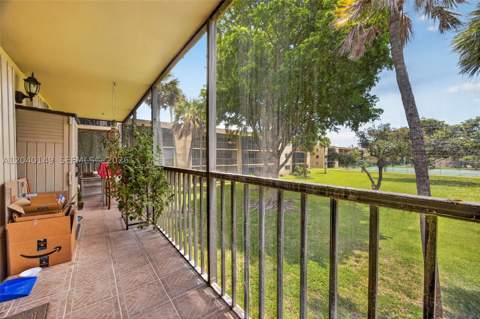8415 SW 107th Ave 240W, Miami FL - photo 21 of 30