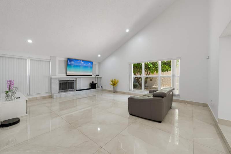 4 bedroom SingleFamilyResidence at 8811 SW 150th Place Circle, Hammocks Sec 1, Miami — photo 3