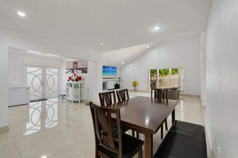 8811 SW 150th Place Circle, Miami FL - photo 7 of 36