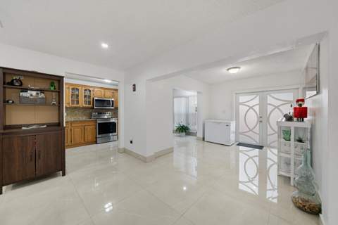 8811 SW 150th Place Circle, Miami FL - photo 8 of 36