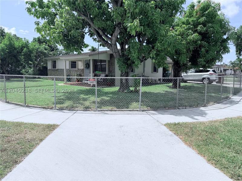 3 bedroom SingleFamilyResidence at 3397 W 14th Ct, New Age Development Sec 1, Hialeah — photo 3