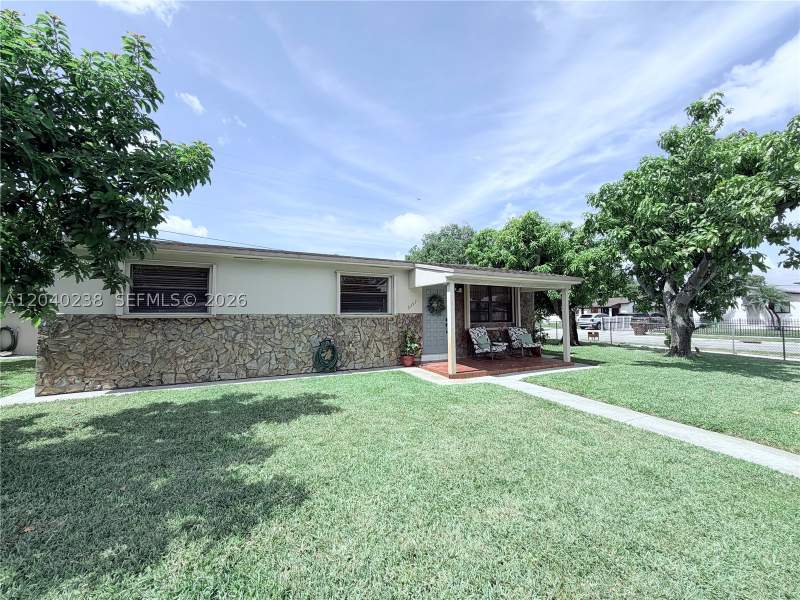 3 bedroom SingleFamilyResidence at 3397 W 14th Ct, New Age Development Sec 1, Hialeah — photo 5