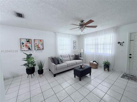3397 W 14th Ct, Hialeah FL - photo 6 of 20