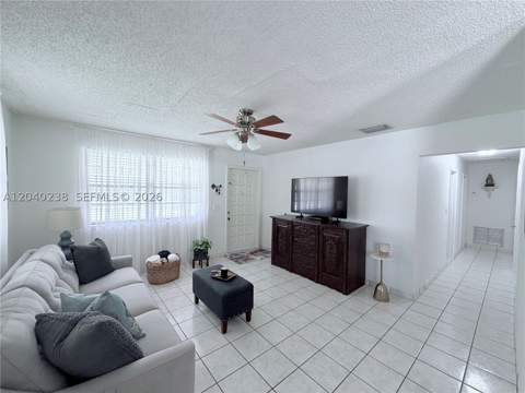 3397 W 14th Ct, Hialeah FL - photo 7 of 20