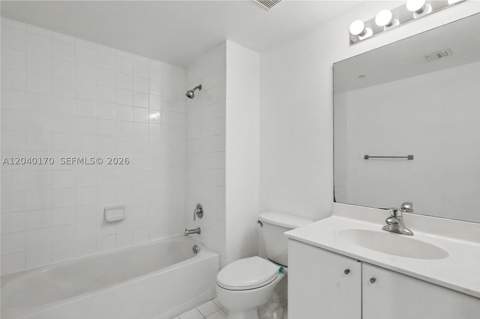 2475 Brickell Ave 704, Miami FL - photo 17 of 33