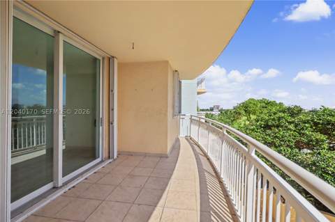 2475 Brickell Ave 704, Miami FL - photo 20 of 33