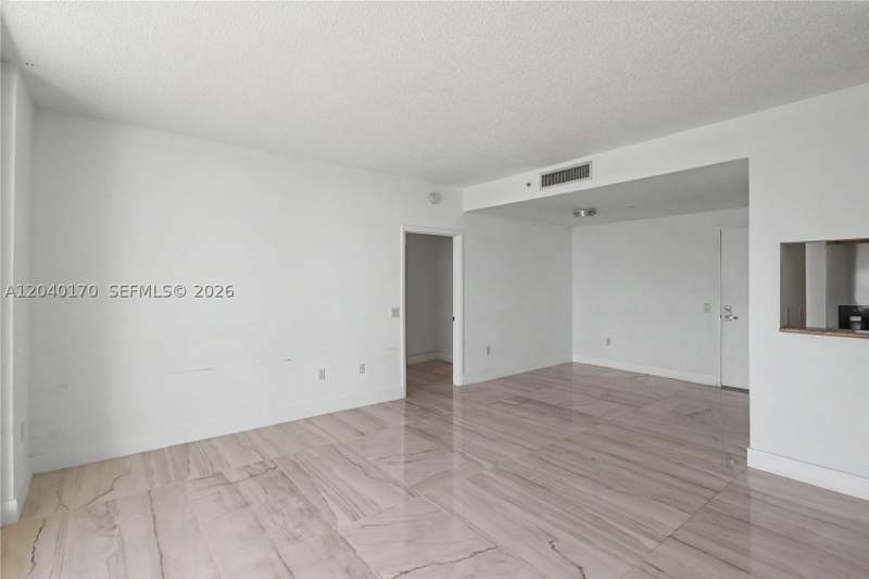 2 bedroom Condominium at 2475 Brickell Ave 704, The Metropolitan Condo, Miami — photo 4
