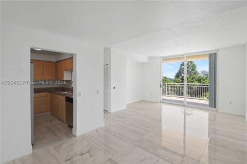 2475 Brickell Ave 704, Miami FL - photo 6 of 33