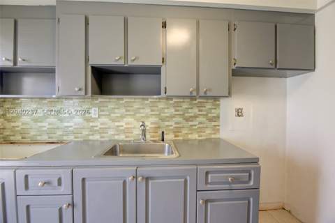 1450 NE 170th St 115, North Miami Beach FL - photo 19 of 36