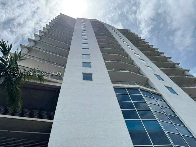2 bedroom Condominium at 10 SW South River Dr 1109, Neo Condo, Miami — photo 2