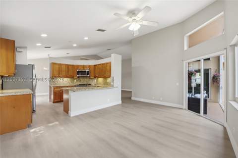 110 Cameron Ct, Weston FL - photo 18 of 66