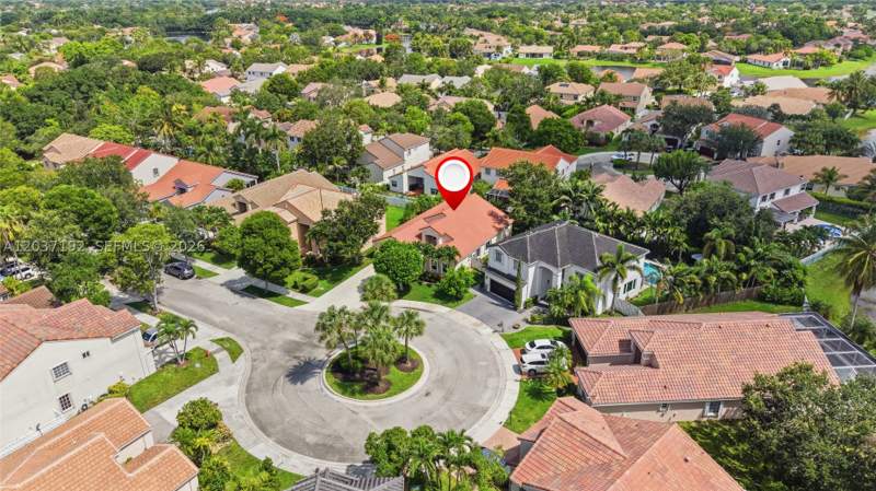 4 bedroom SingleFamilyResidence at 110 Cameron Ct, The Lakes, Weston — photo 3