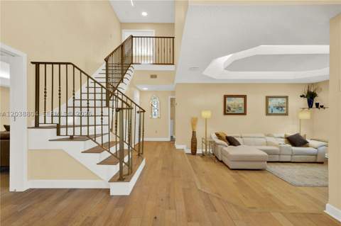 8940 SW 160th St, Palmetto Bay FL - photo 11 of 45