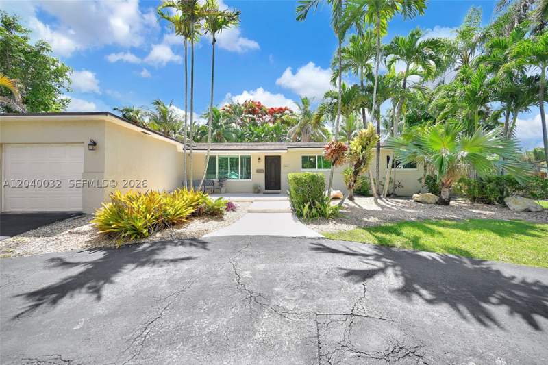 3 bedroom SingleFamilyResidence at 14501 SW 99th Ave, Pine Ridge Ests Sec 1 Amd, Miami — photo 2