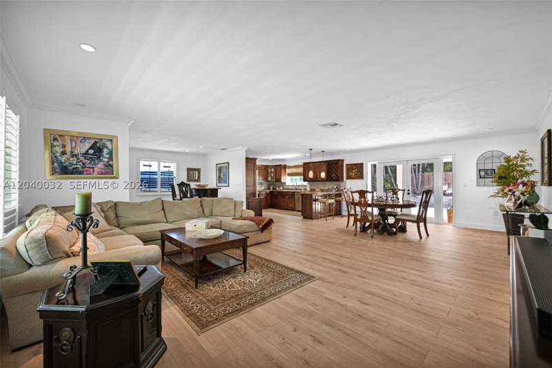 3 bedroom SingleFamilyResidence at 14501 SW 99th Ave, Pine Ridge Ests Sec 1 Amd, Miami — photo 4