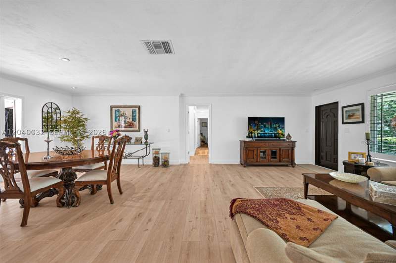 3 bedroom SingleFamilyResidence at 14501 SW 99th Ave, Pine Ridge Ests Sec 1 Amd, Miami — photo 5