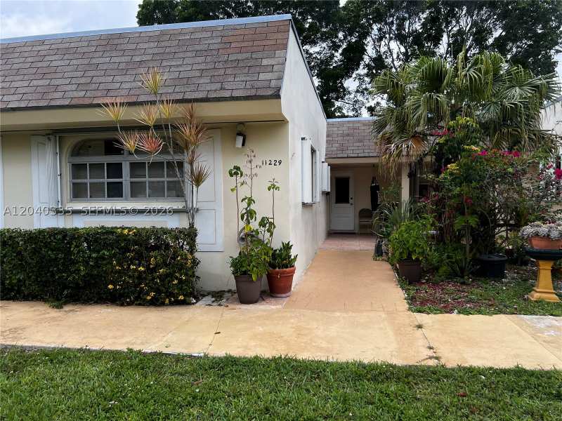 2 bedroom Condominium at 11229 SW 169th St V4742, Green Hills Park West No, Miami — photo 1