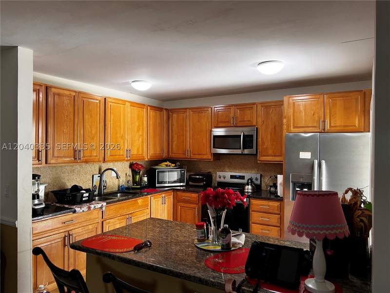 2 bedroom Condominium at 11229 SW 169th St V4742, Green Hills Park West No, Miami — photo 5