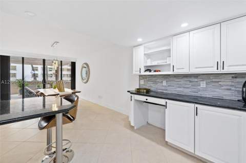 10175 Collins Ave 103, Bal Harbour FL - photo 11 of 38