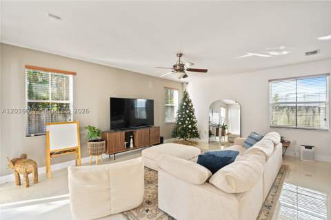 11558 NW 84th St, Doral FL - photo 7 of 43