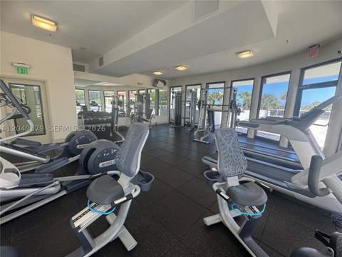 20505 E Country Club Dr 835, Aventura FL - photo 19 of 26