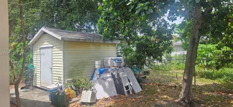 5955 NW 18th Ave, Miami FL - photo 10 of 12
