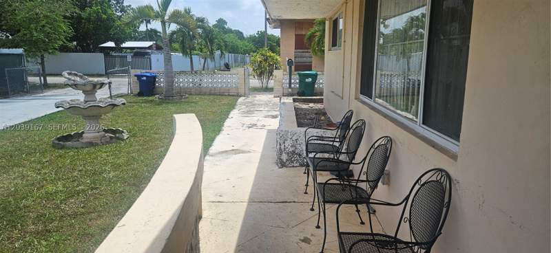 3 bedroom SingleFamilyResidence at 5955 NW 18th Ave, Normandy Park, Miami — photo 2