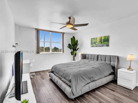 2450 NE 135th St 201, North Miami FL - photo 15 of 33
