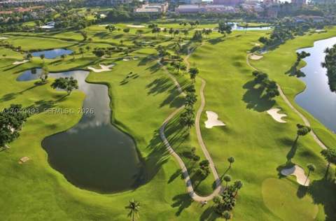 20500 W Country Club Dr 109, Aventura FL - photo 7 of 8
