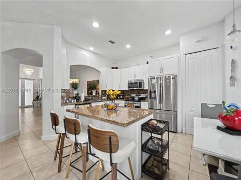 522 NE 20th Ave, Homestead FL - photo 8 of 24