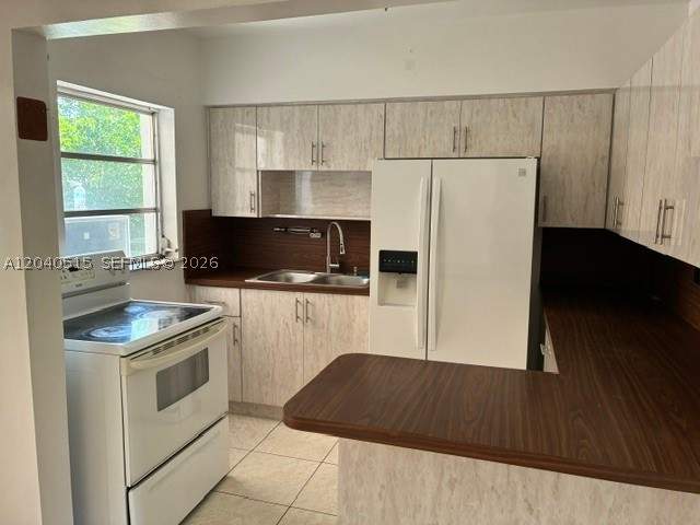 2 bedroom SingleFamilyResidence at 6741 SW 5th Ter, Zena Gardens, Miami — photo 2