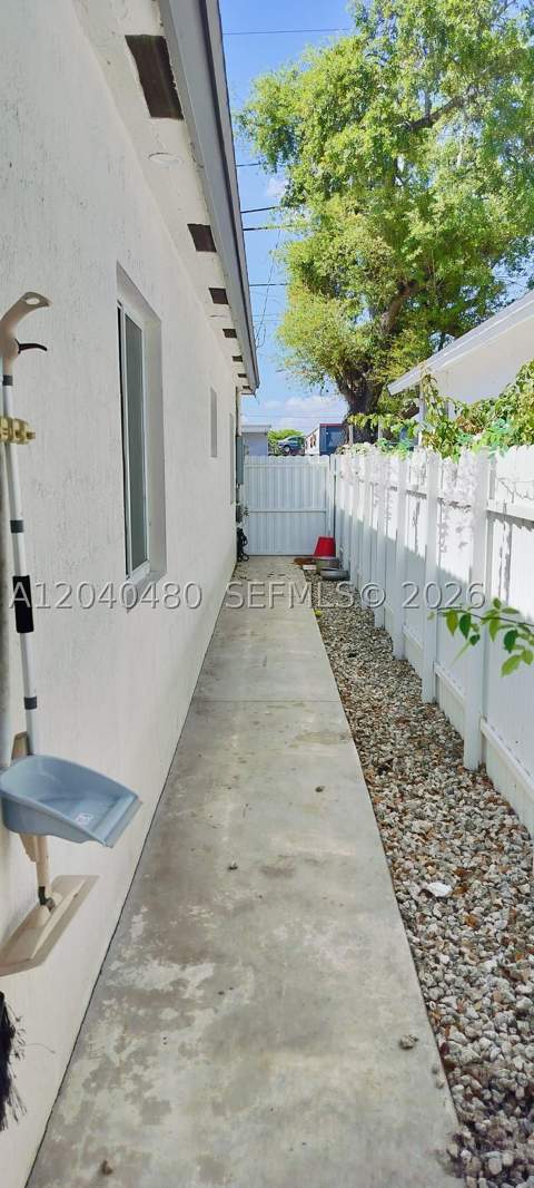 4223 NW 32nd Ave, Miami FL - photo 10 of 14
